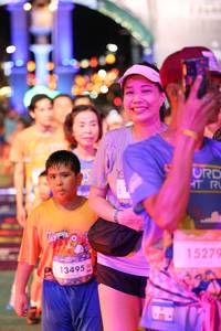 BIB: 13495, 15279
                            <button type="button" onclick="openModal(28185372)" class="btn btn-primary btn-sm float-right btn-popup" data-toggle="modal" data-target=".modal-high-quality">
                        <i class="fas fa-shopping-cart"></i> Add to Cart
                    </button>
                                            <button type="button" onclick="isThisMe(28185372, true)" class="btn btn-success btn-sm float-right btn-popup btn-isme hidden" data-toggle="tooltip" data-placement="bottom" title="นี่คือรูปของคุณใช่ไหม คลิกที่นี่เพื่อเอาเข้าอัลบั้ม">
                        <i class="fas fa-plus"></i> Add to album
                    </button>
                    <button type="button" onclick="isThisMe(28185372, false)" class="btn btn-warning btn-sm float-right btn-popup btn-isnotme hidden">
                        <i class="fas fa-ban"></i> Remove from album
                    </button>